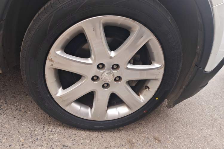 Used Buick Encore 2014 1.4T Automatic Two-Wheel Drive Urban Elite Model
