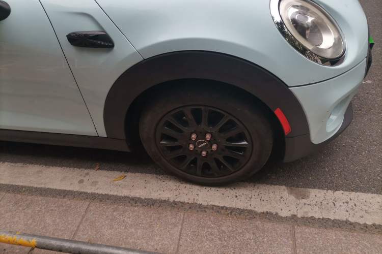 Used MINI 2015 1.5T COOPER Fun Five-Door Edition
