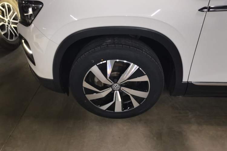 Used Volkswagen Tayron 2020 280TSI Two-Wheel Drive Luxury Connect Edition
