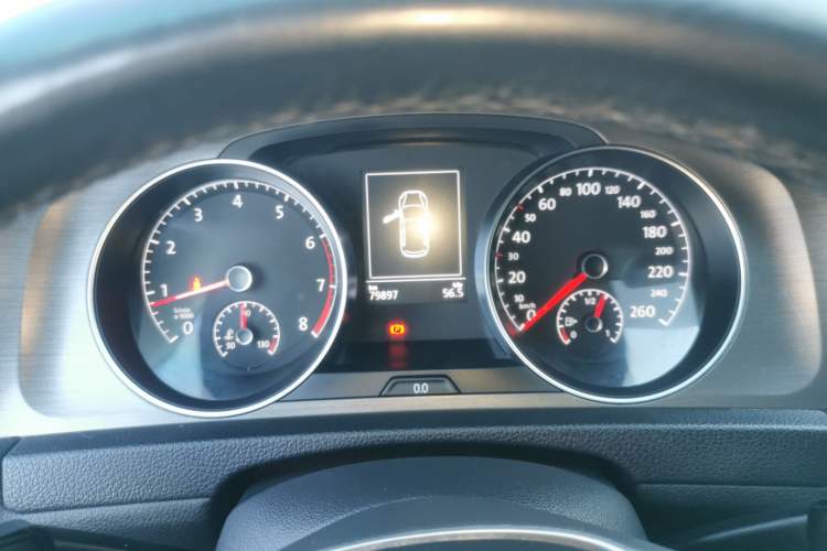 Used Volkswagen Golf 2016 230TSI Automatic Comfort Version Instrument Cluster