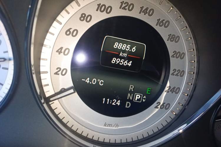 Used Mercedes-Benz GLK-Class 2013 Facelift GLK 300 4MATIC Fashion Edition