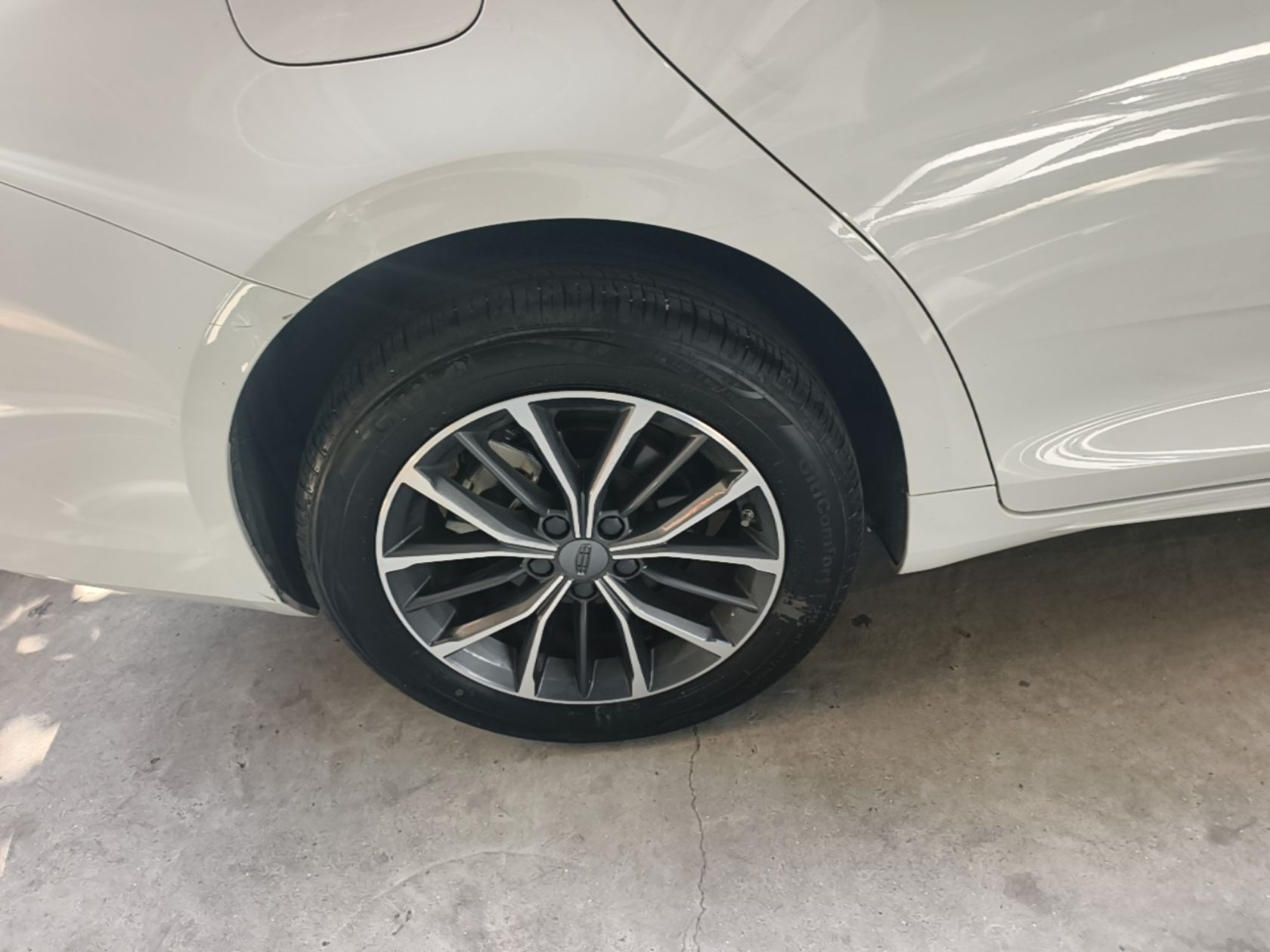 Geely Auto Preface 2023 1.5TD Fuyao Version — снимка 11