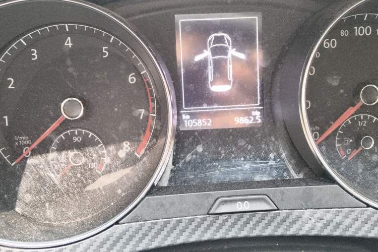 Used Volkswagen Golf Sportsvan 2016 280TSI Automatic Flagship Model Odometer Close Up