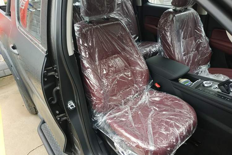 Used Great Wall Poer 2026 Model 2.4T Off-Road Pickup Automatic Diesel Four-Wheel-Drive High-End Version
