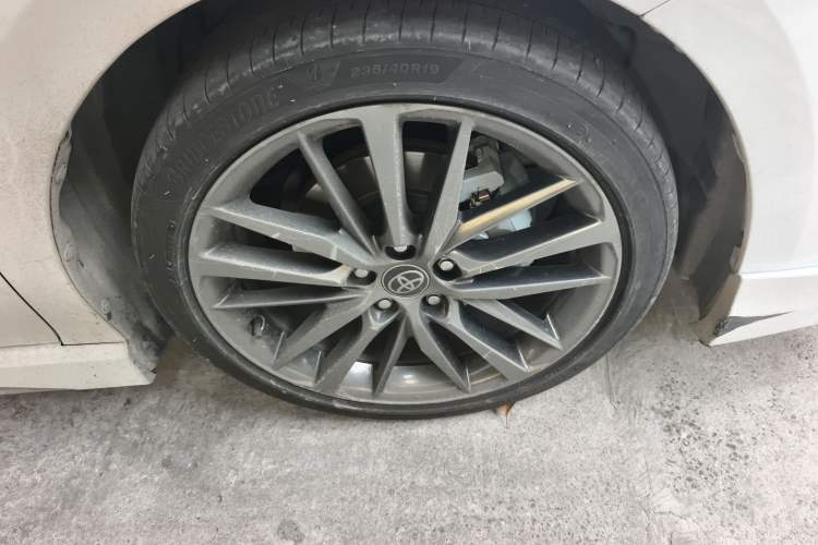 Used Toyota Camry 2026 Model Dual-Engine 2.0HXS Sport Plus Edition Right Front Wheel Hub