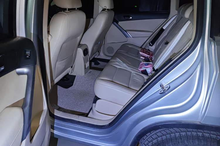 Used Volkswagen Tiguan 2012 1.8TSI Automatic Two-Wheel Drive Elite Edition Left Rear Seat