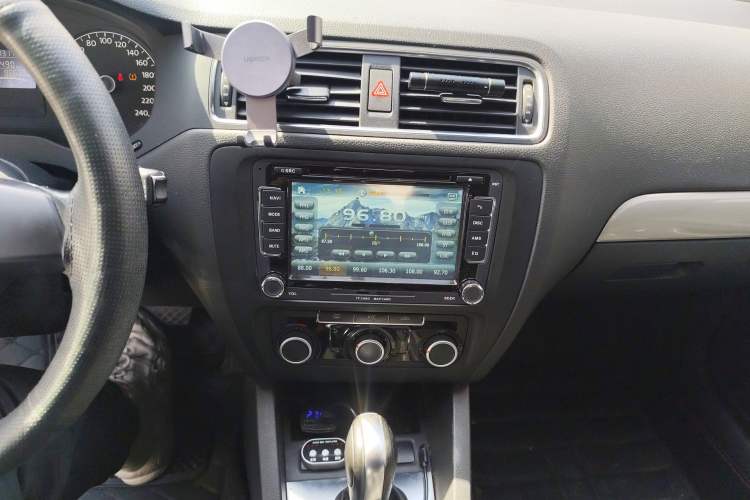 Used Volkswagen Sagitar 2014 Revised Version 1.6L Automatic Comfort Edition