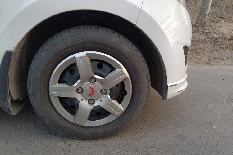 Used Wuling Hongguang 2019 1.5L S Basic Version China VI Standard LAR