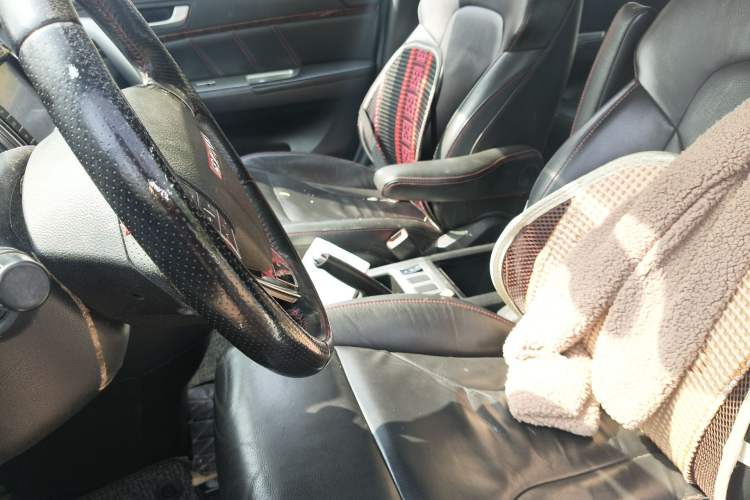 Used Haval H6 2014 Sport Version 1.5T Manual Two-Wheel Drive Elite Edition
