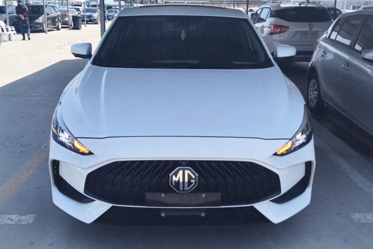 Used MG 5 2021 Revised Version 180 DVVT CVT Youth Luxury Edition Front