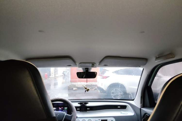 Used Wuling Hongguang MINIEV 2022 Macaron Premium Model – Lithium Ternary Battery