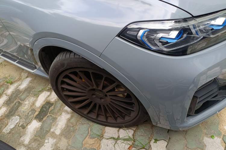 Used BMW X7 2020 xDrive40i Luxury Package with Premium Features