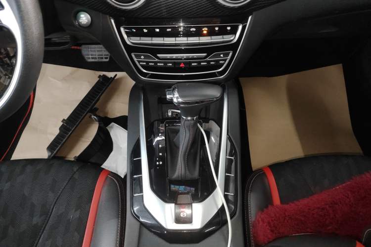 Used BAIC Senova D50 2018 1.5L CVT Luxury Intelligent Drive Edition Gear Lever