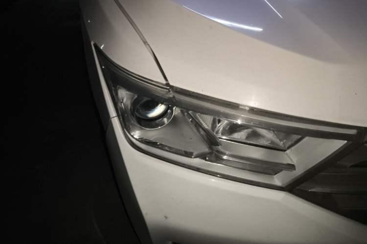 Used Wuling Hongguang 2019 1.5L S Standard Version China VI LAR
