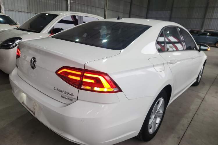 Used Volkswagen Lamando 2018 230TSI DSG Fashion Edition
