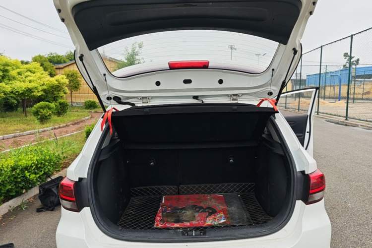 Used Kia KX Cross 2017 1.4L MT GLS