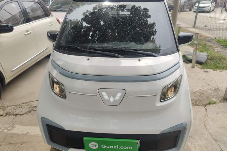 Used Wuling NAMMIEV 2021 Playful Model – High-Power Version Front