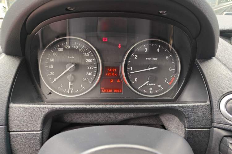 Used BMW X1 2013 sDrive18i Sport Design Package