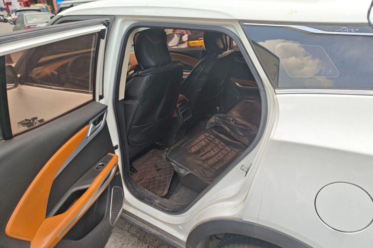 Used Zotye T300 2017 1.5L Manual Luxury Model Left Rear Seat