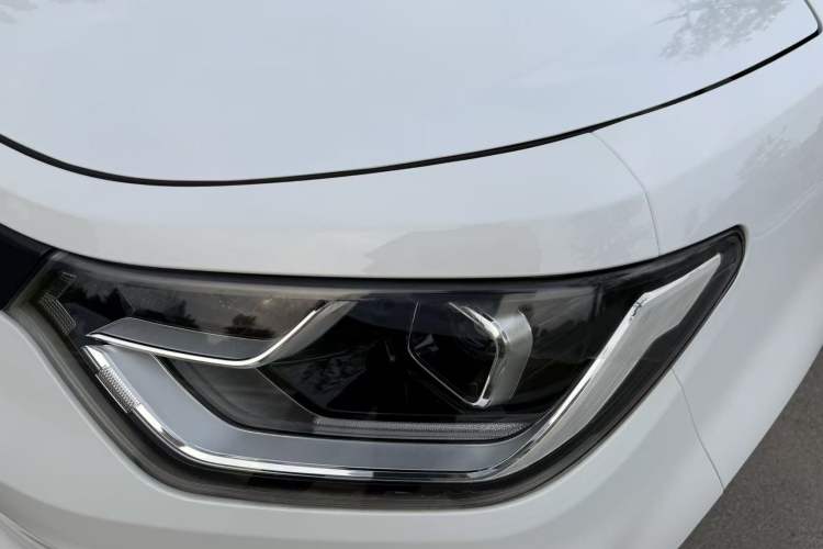 Used SOL E10X 2021 150 km Ambitious Trim Left Front Headlight