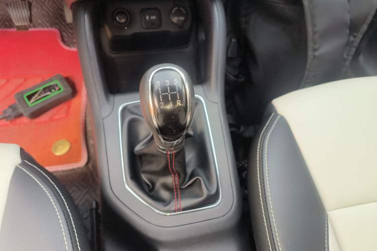 Used CHANGAN CS35 2017 1.6L Manual Luxury Model
