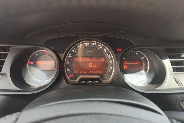 Used Citroen C5 2010 2.3L Automatic Luxury Edition Instrument Cluster