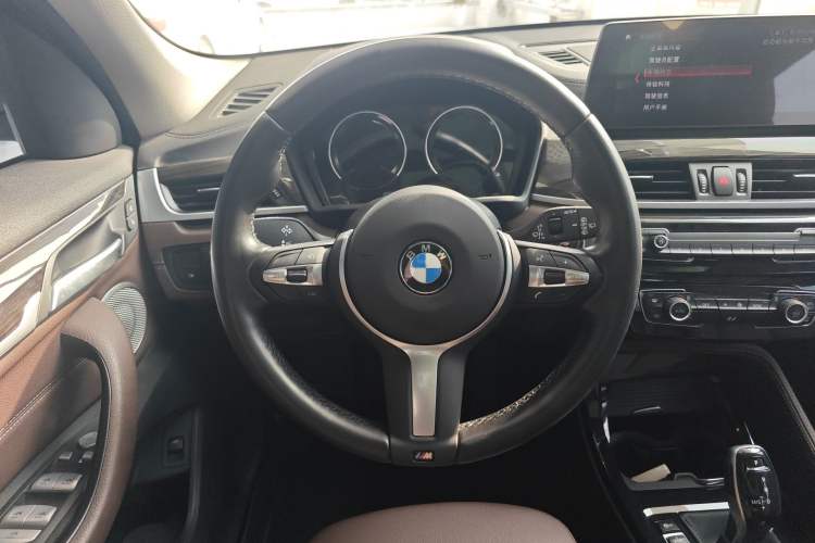 Used BMW X1 2022 xDrive25Li Luxury Model Steering Wheel