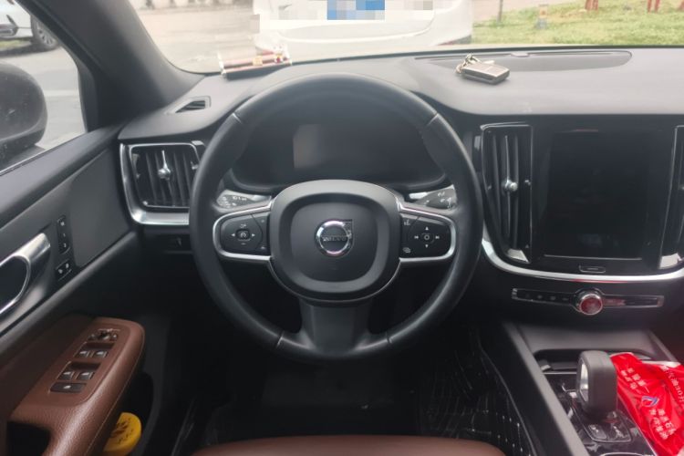 Used Volvo S60 2022 B4 Zhiyi Luxury Edition