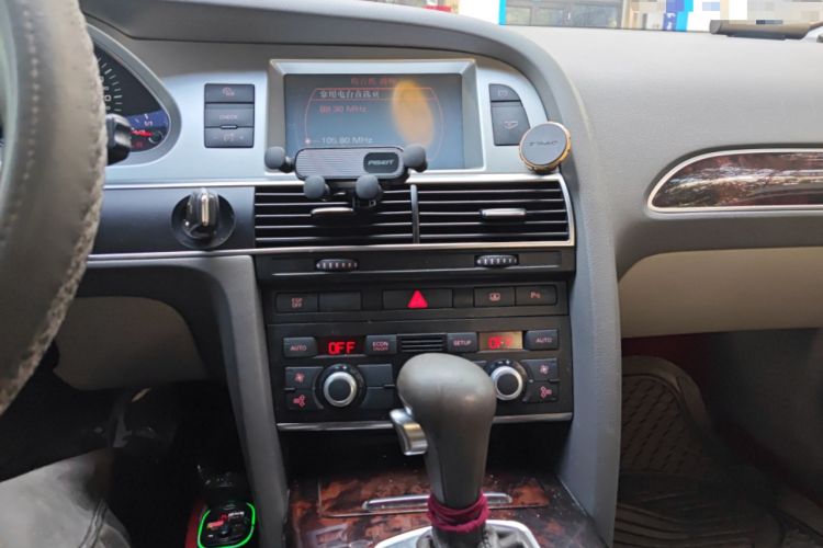 Used Audi A6L 2009 2.4L Technology version
