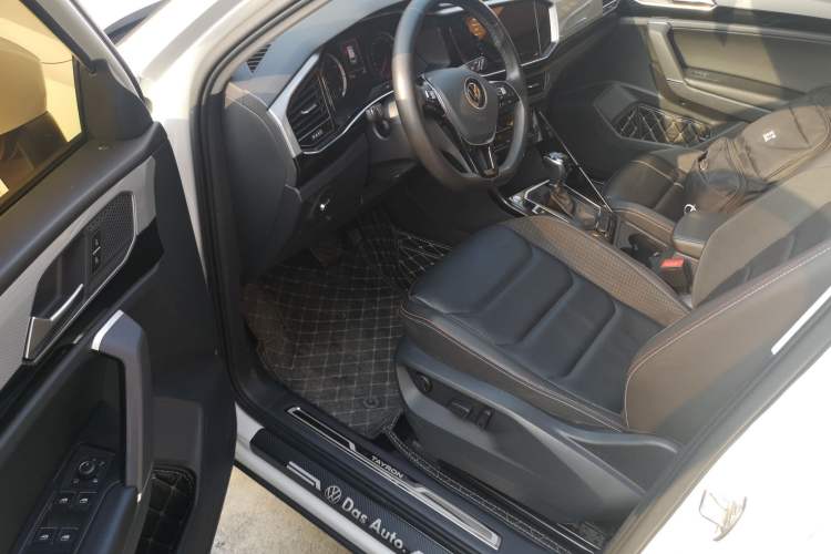 Used Volkswagen Tayron 2020 330TSI Two-Wheel Drive Luxury Smart Connectivity Version