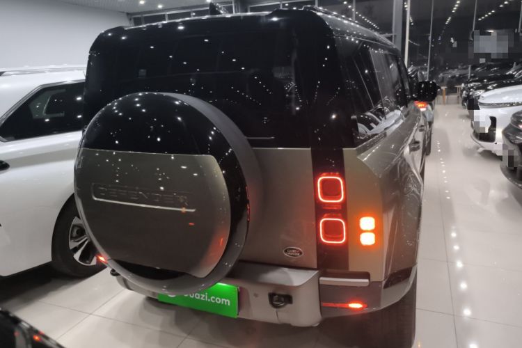 Used Land Rover Defender 2025 110 3.0T P400 – Dynamic HSE