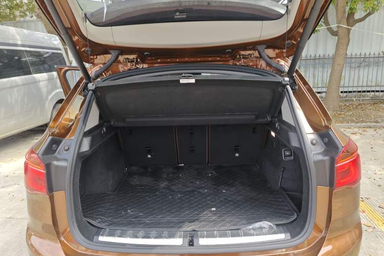 Used BMW X1 New Energy 2018 xDrive25Le Luxury Model Trunk