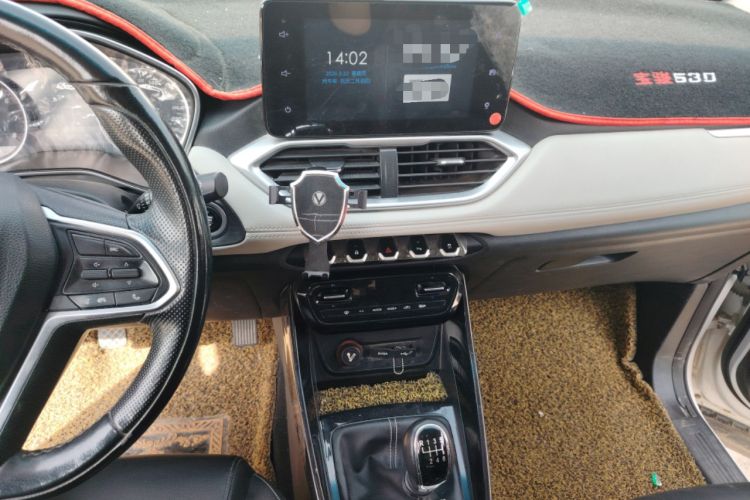 Used Baojun 530 2018 1.5T Manual Prestige Version China V Audio And AC Panel