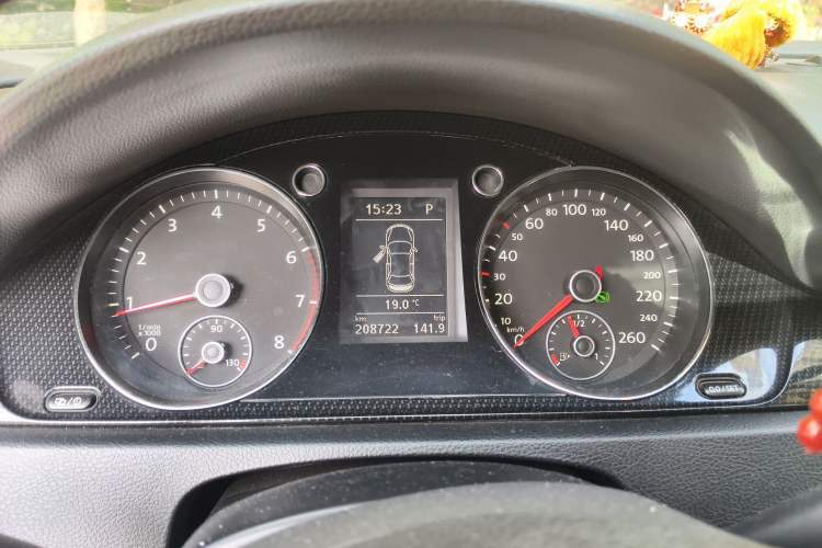 Used Volkswagen Magotan 2013 1.8TSI Luxury Model Instrument Cluster