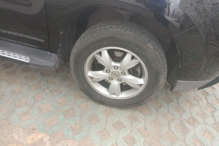 Used BYD S6 2014 2.0L Manual Luxury 5-Seater