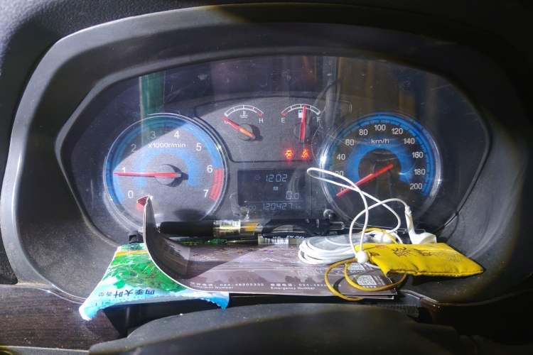 Used Dongfeng Fengon 370 2016 1.5L Manual Luxury 7-Seater
