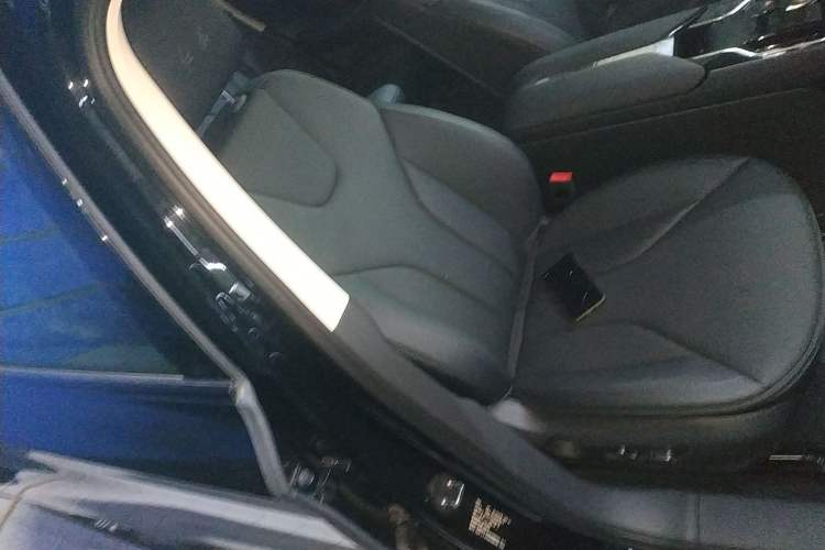 Used Hongqi E-QM5 2021 Charging Version Flagship Edition
