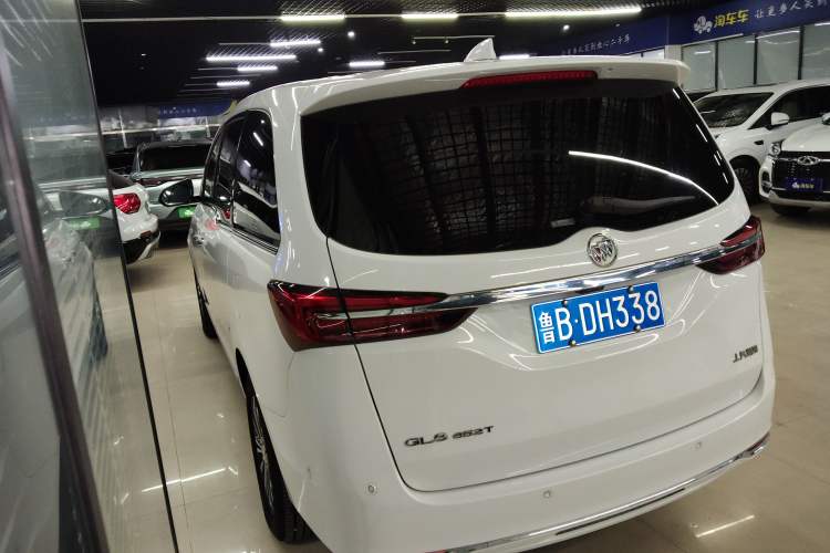 Used Buick GL8 2022 Land Executive Class 652T Prestige Model
