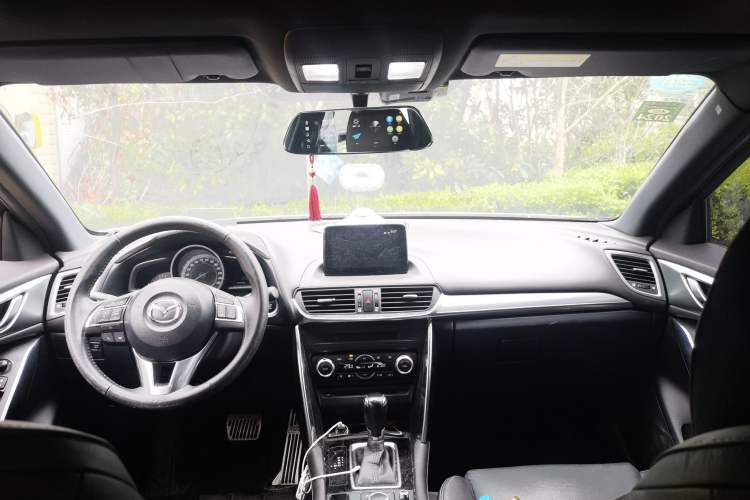 Used Mazda CX-4 2016 2.5L Automatic 4x4 Sky Blue Passion Edition
