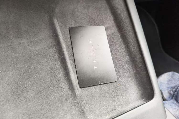 Used Tesla Model Y 2024 Rear-Wheel-Drive Version Vehicle Key