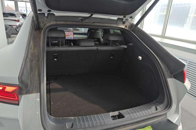 Used BYD Song L EV 2025 Intelligent Driving Version 662 km LiDAR Excellence Edition Trunk