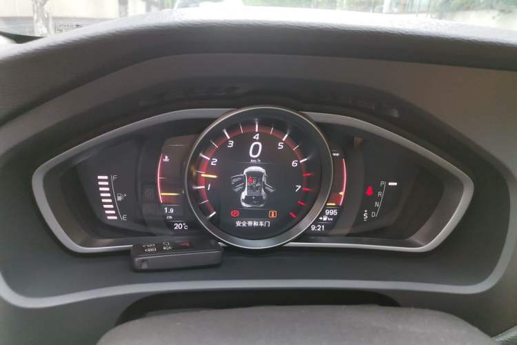 Used Volvo V40 2018 T3 Zhiyi Edition Instrument Cluster
