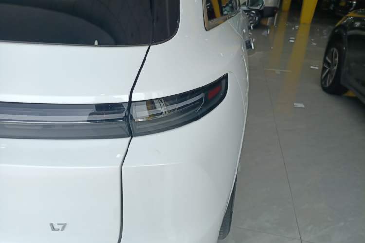 Used Li Auto L7 2024 MAX Model Right Rear Taillight