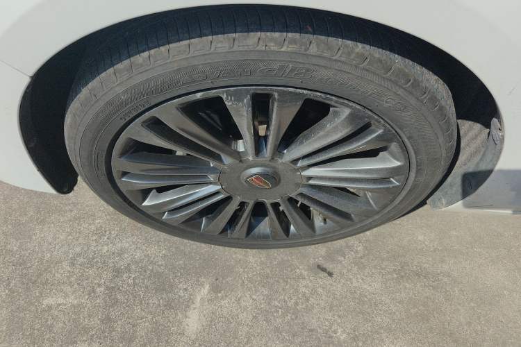 Used Hongqi H5 2019 30TD Dynamic Edition
