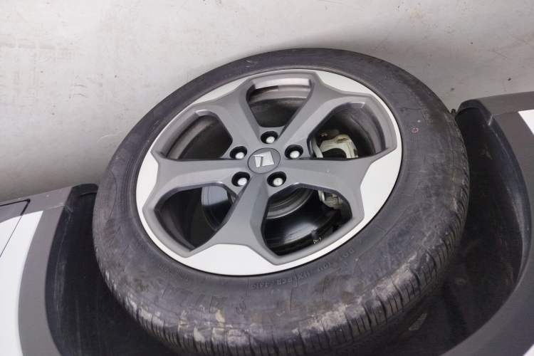 Used Baojun RM-5 2019 1.5T CVT 24-Hour Online Luxury Version 7 Seats Exterior 4