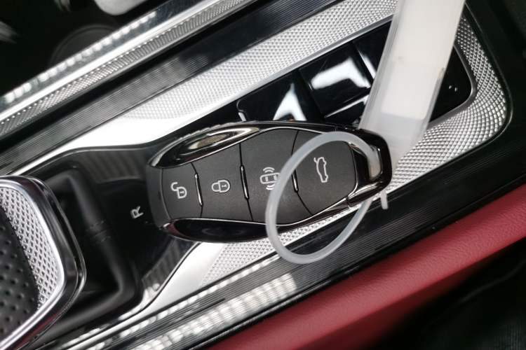 Used Hongqi H5 2025 1.5T DCT Xuan Ying Edition Interior 1