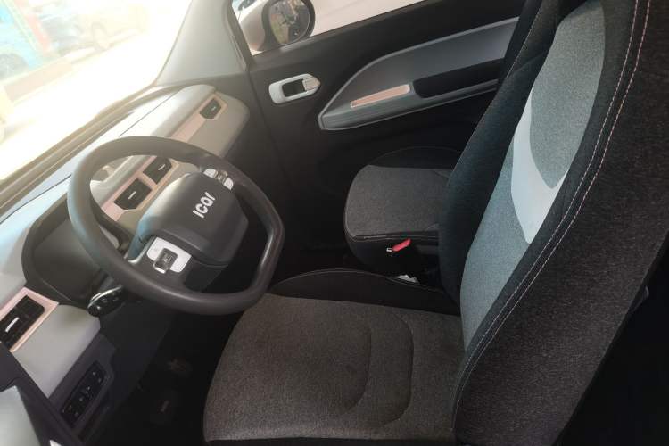 Used Chery QQ Ice Cream 2022 120km Conical Shape Lithium Iron Phosphate Left Front Seat