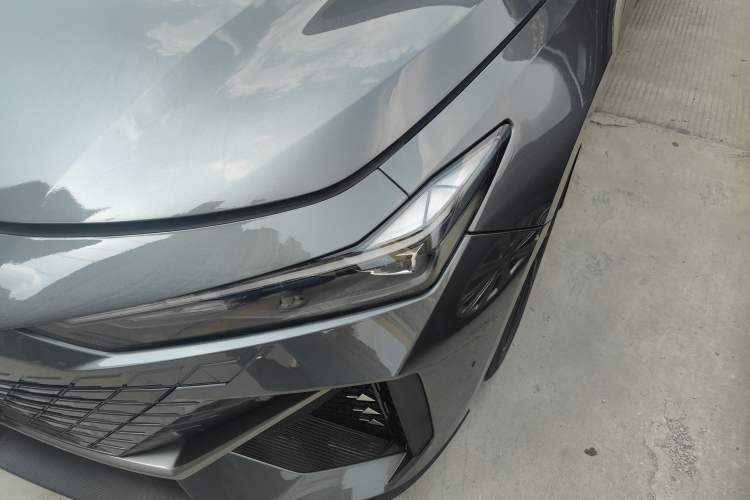 Used CHANGAN UNI-V 2022 1.5T Prestige Version
