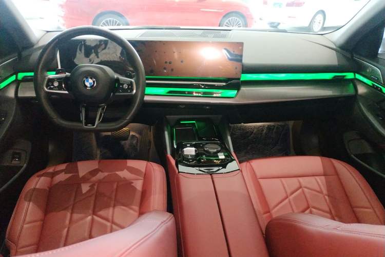 Used BMW 5 Series 2024 530Li Leading Model M Sport Package Center Console