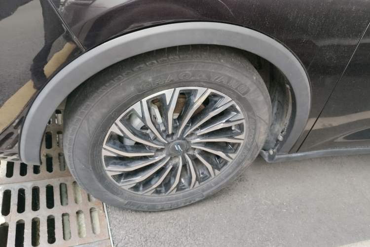 Used CHANGAN OSHAN Cosmos EV 2020 LingShang Model Left Front Wheel Hub